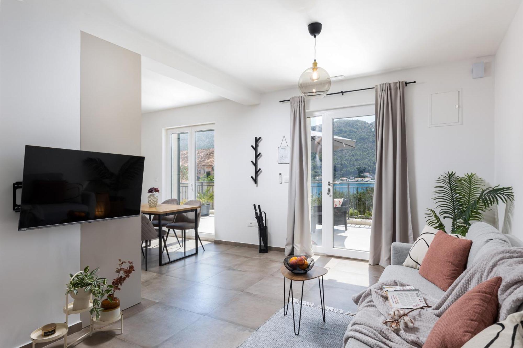 Honoris - Brand New - Private Parking - 90 M From The Beach- Terrace
