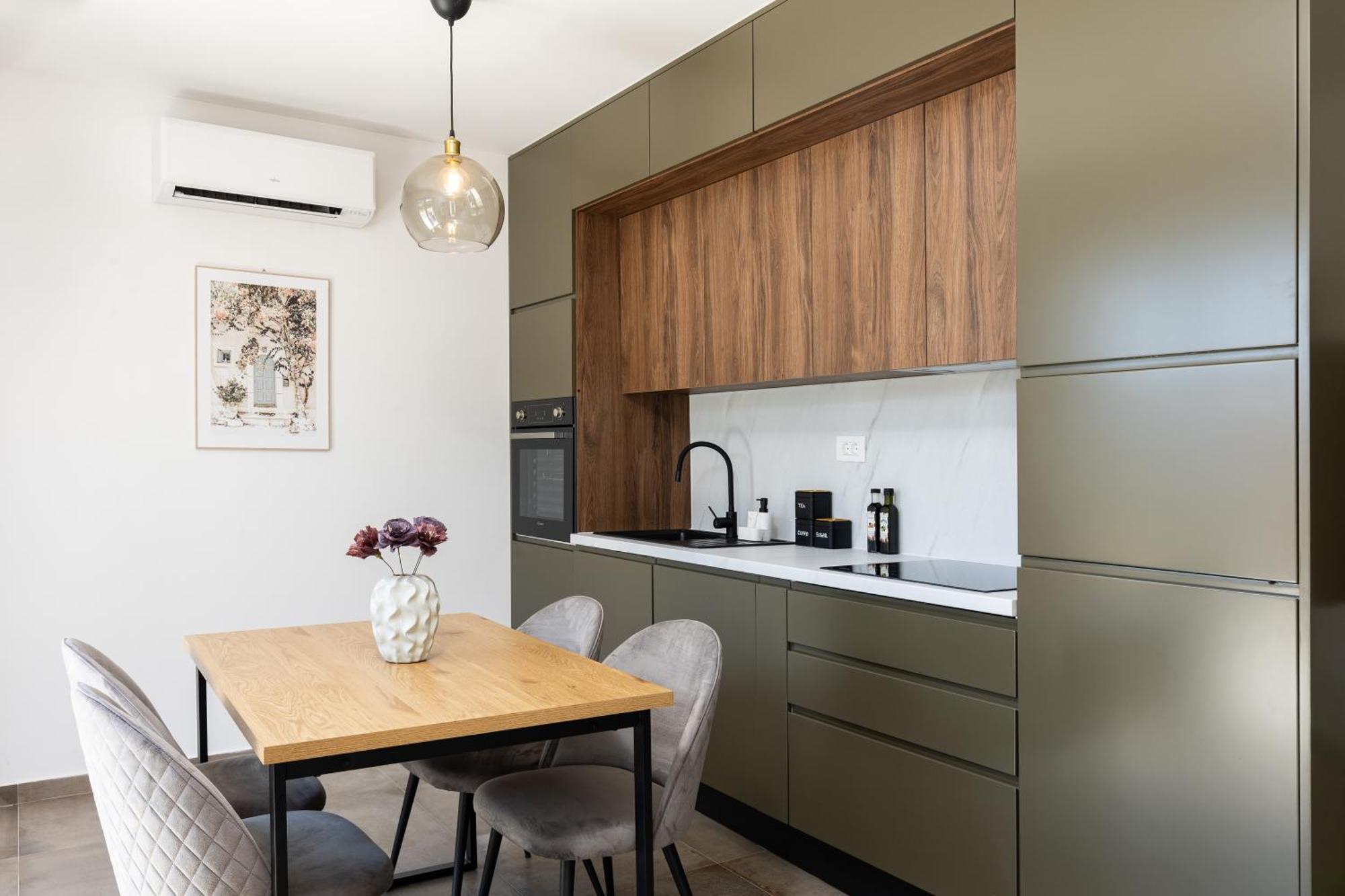 Honoris - Brand New - Private Parking - 90 M From The Beach- Terrace Apartment Slano